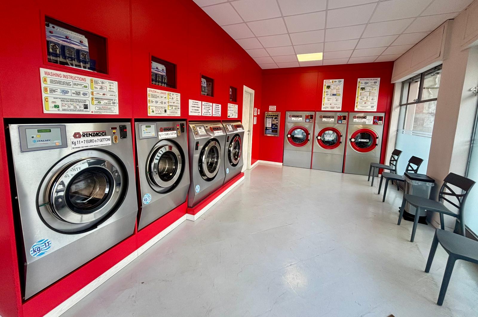 Lavanderia automatica a Cesano Maderno